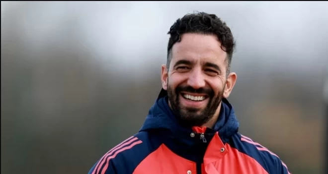 Amorim Suka Banget Kobbie Mainoo Jadi Gelandang Serang