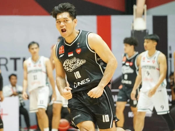 RANS Simba Bogor secara mengejutkan mampu mengalahkan Pelita Jaya Jakarta. Argus Sanyudy adalah salah satu pemain yang berperan atas kemenangan itu.