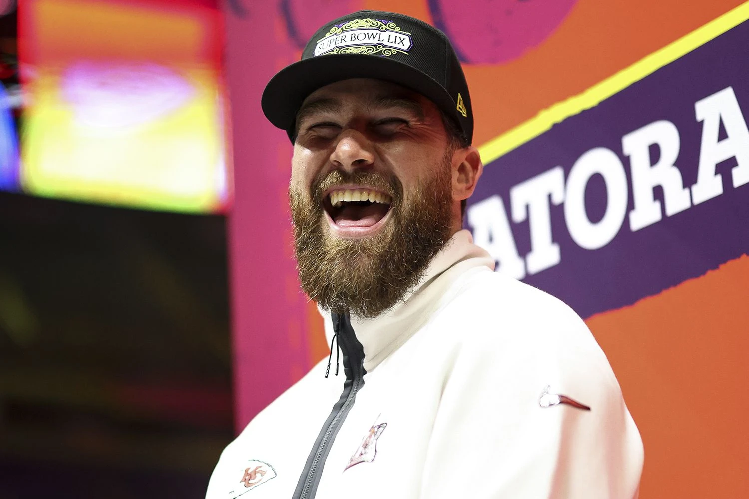 Travis Kelce kembali semangat setelah spekulasi pensiun