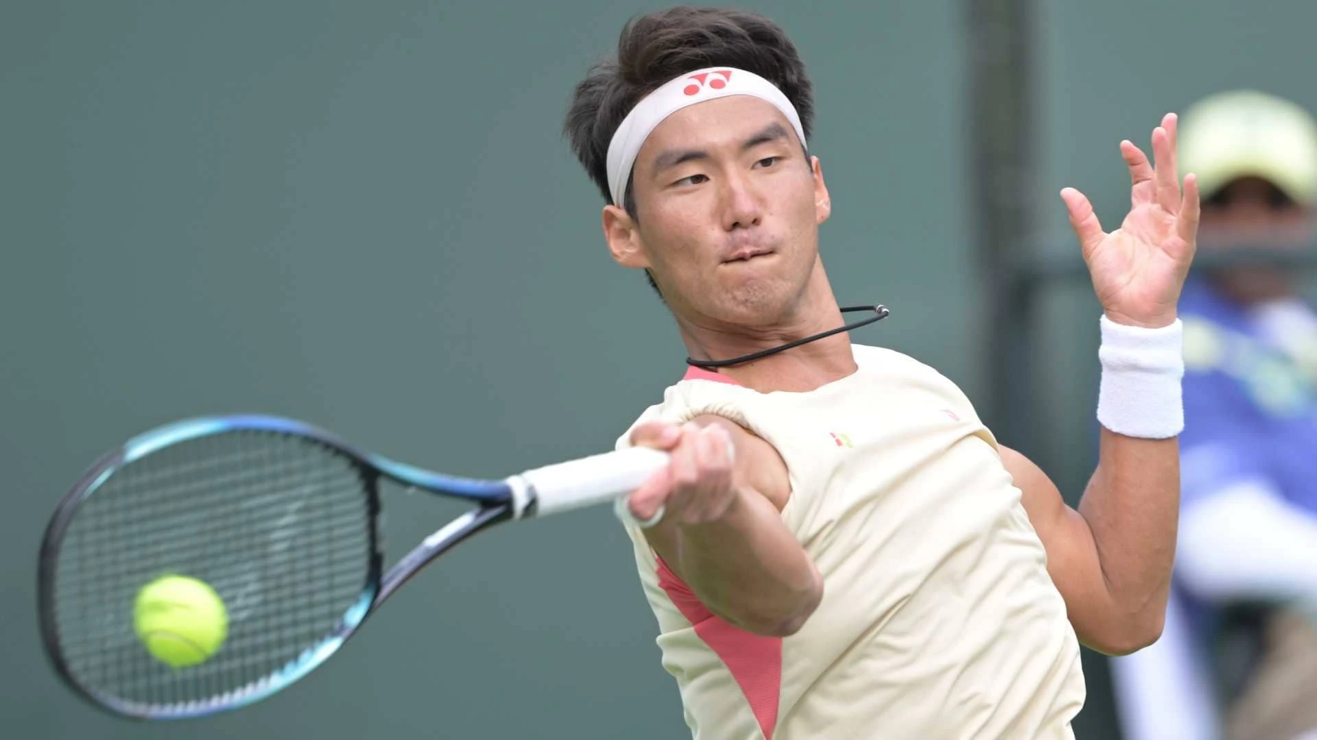 Buyunchaokete Permalukan Petenis Unggulan Pertama Di Winston-Salem