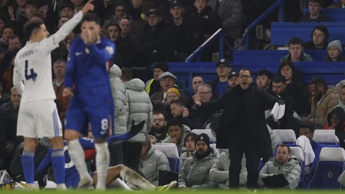 Chelsea Buang Keunggulan, Rosenior Kritik Fokus Pemain
