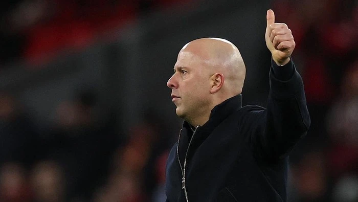 Slot Balas Sindiran Rooney Soal Karisma