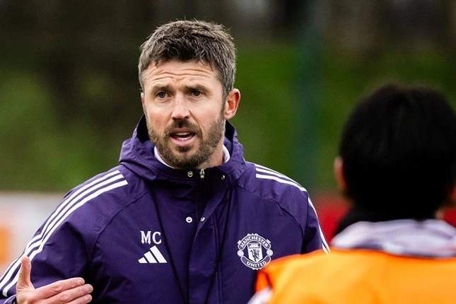 Carrick: MU di Jalur UCL, Tapi Jangan Jemawa